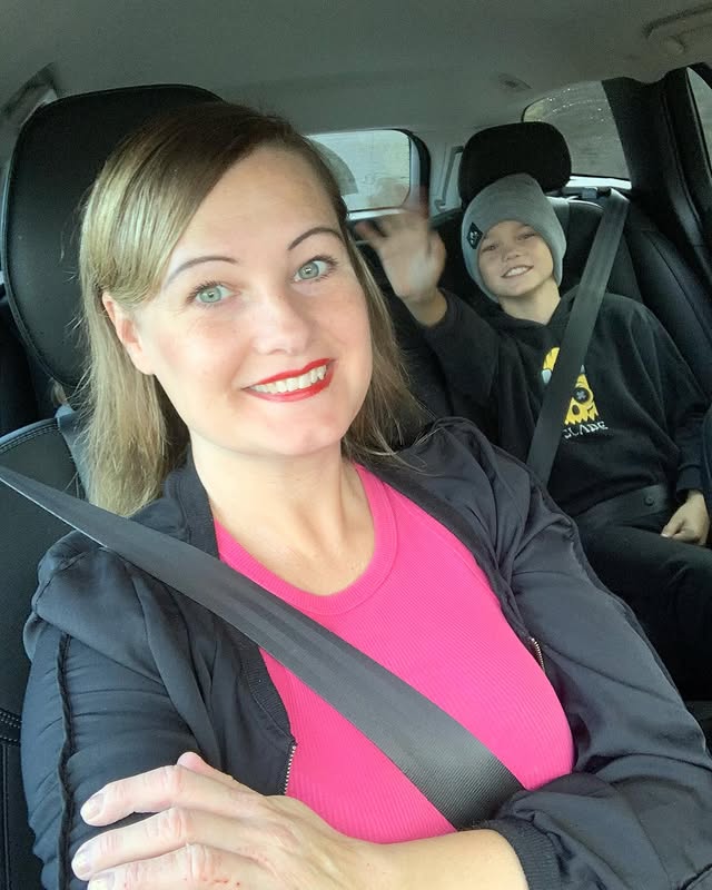 N376 照片1601张 视频6个 美国 自拍多 少妇 宝妈 保龄球 居家 生活场景丰富  旅游 风景 生活日常