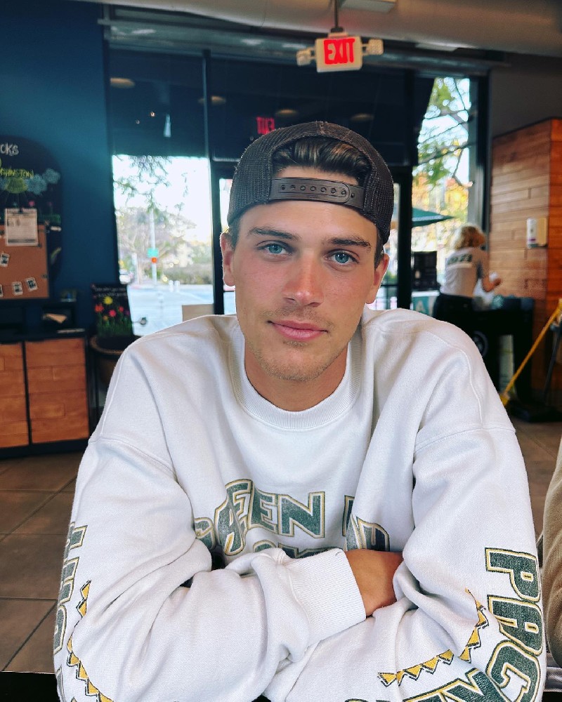 F275 照片1602张 视频31个 美国 富二代 生活日常 旅游