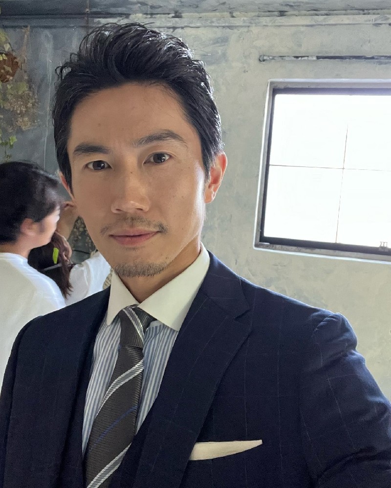 20UYZ2 图片0张 视频0个 正装 日本 成熟气质男 生活日常 旅游 + 纽约驾驶证 曝光度底 粉丝数6000+